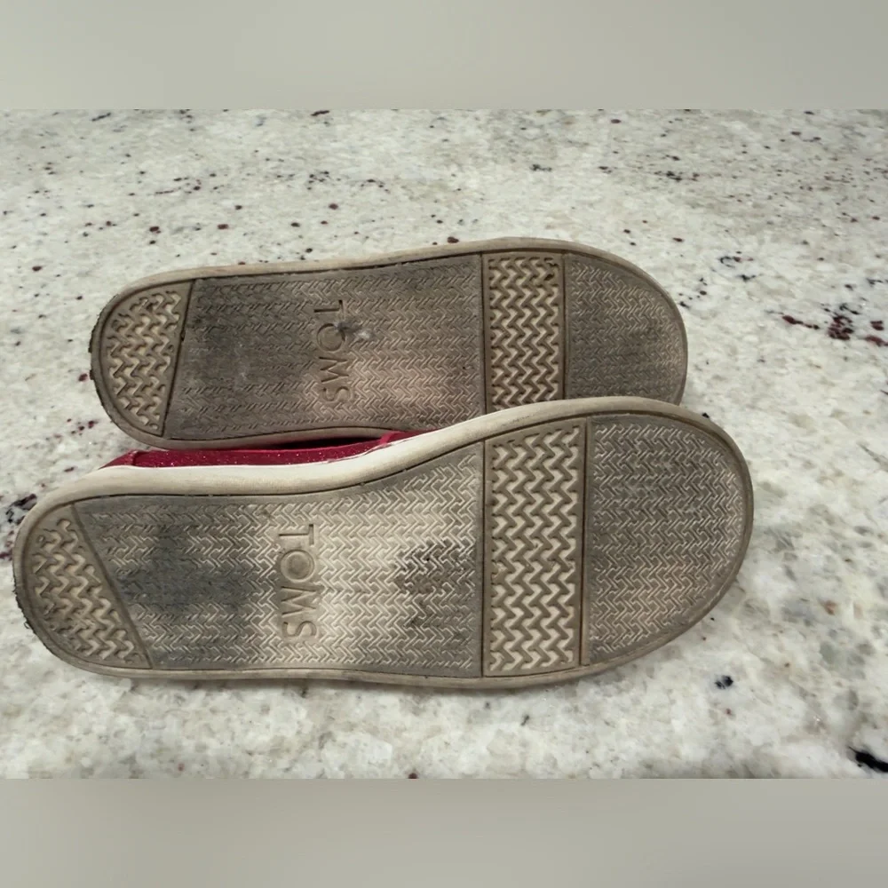 TOMS Kids Pink Glitter Classic Slip-On Shoes‎ | Size 1